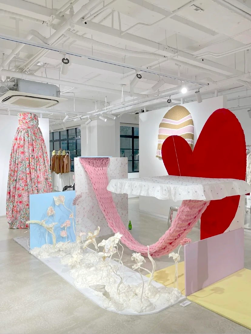 LOOKNOW — Pop-up Exhibition — 02